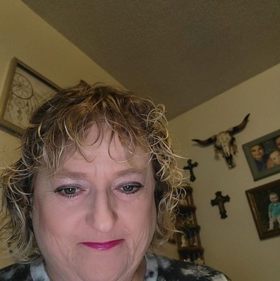 Meet your Posher, Diana - Picture 1 of 1